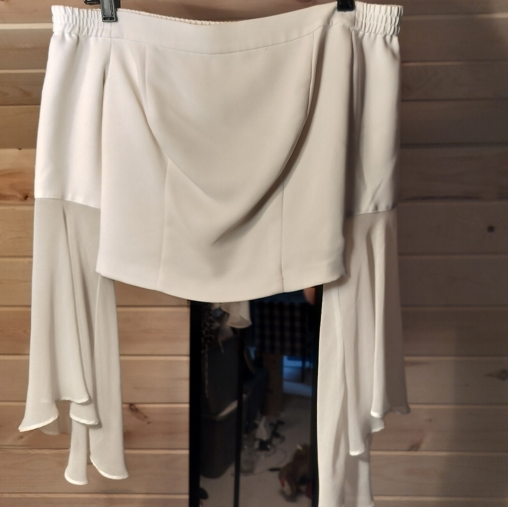 Bebe White cropped shoulderless top Size M